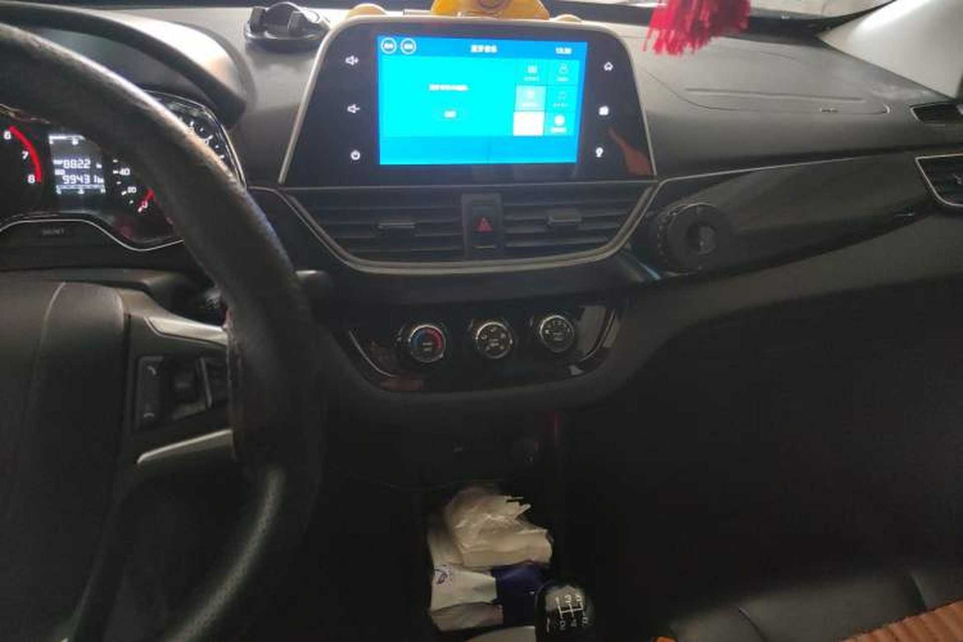 Used Baojun 310 2016 1.2L Manual Luxury Model Audio And AC Panel