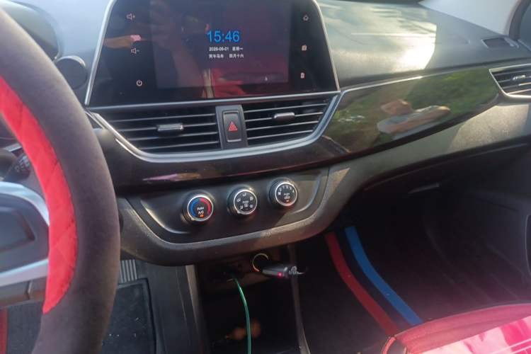 Used Baojun 310 2016 1.2L Manual Fashionable Edition Audio And AC Panel