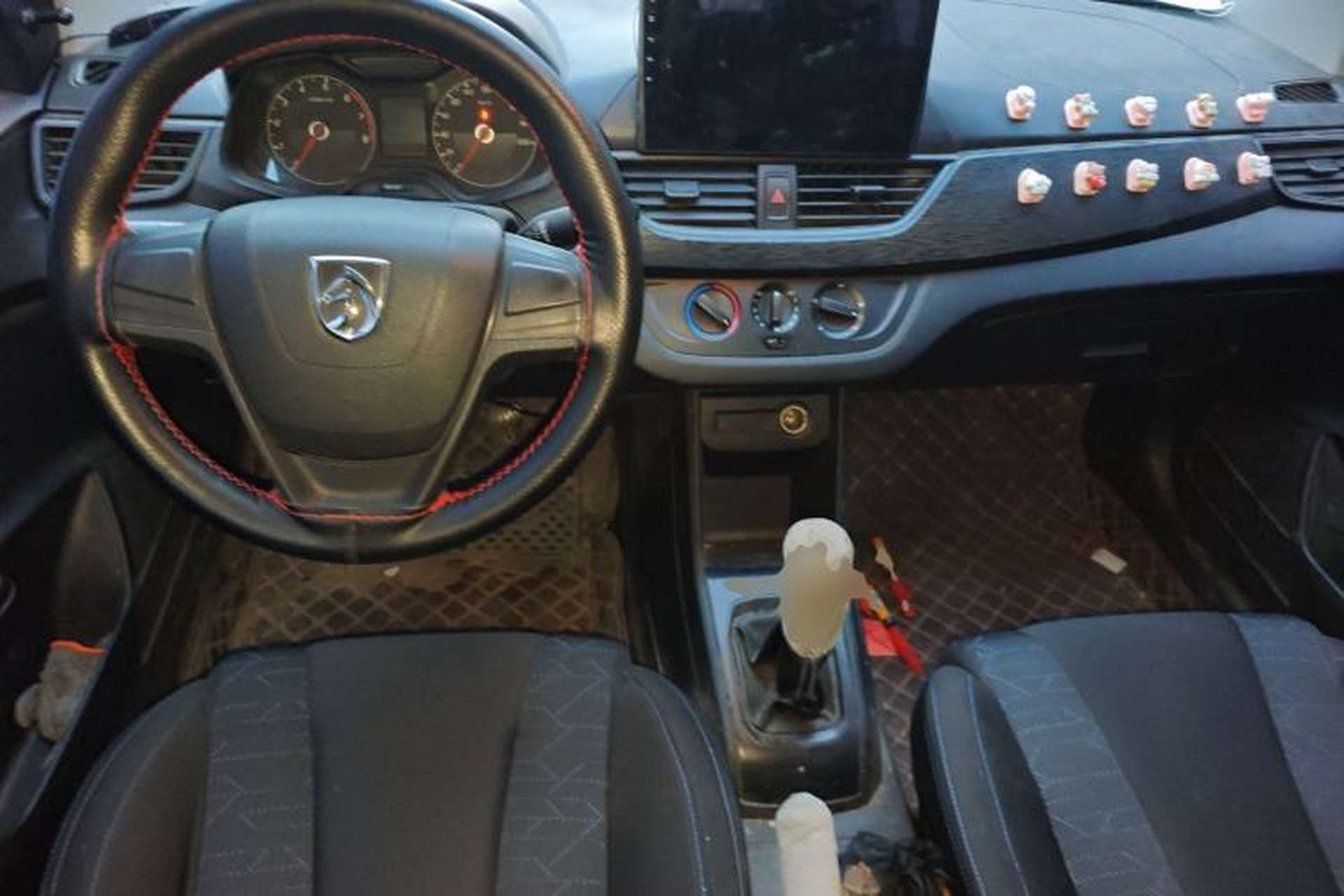 Used Baojun 310 2016 1.2L Manual Value Edition Center Console