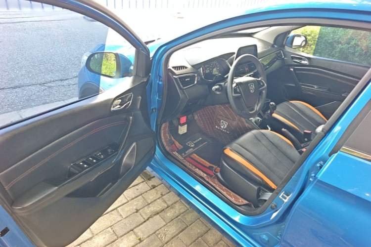 Used Baojun 310 2016 1.2L Manual Luxury Model Driver Seat