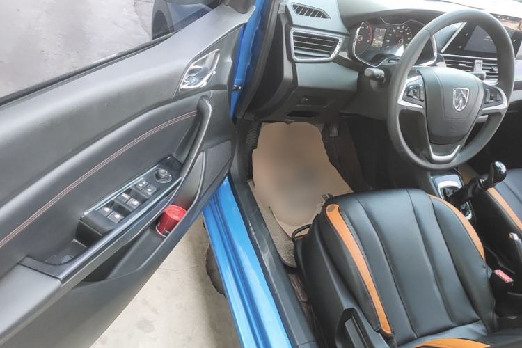 Used Baojun 310 2016 1.2L Manual Luxury Model Driver Seat