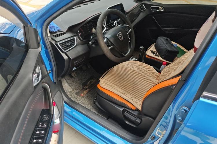 Used Baojun 310 2016 1.2L Manual Luxury Model Driver Seat