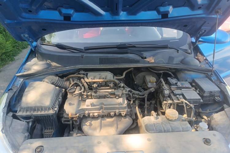 Used Baojun 310 2016 1.2L Manual Fashionable Edition Engine Bay