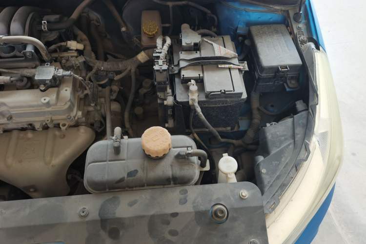 Used Baojun 310 2016 1.2L Manual Luxury Model Engine Bay Left