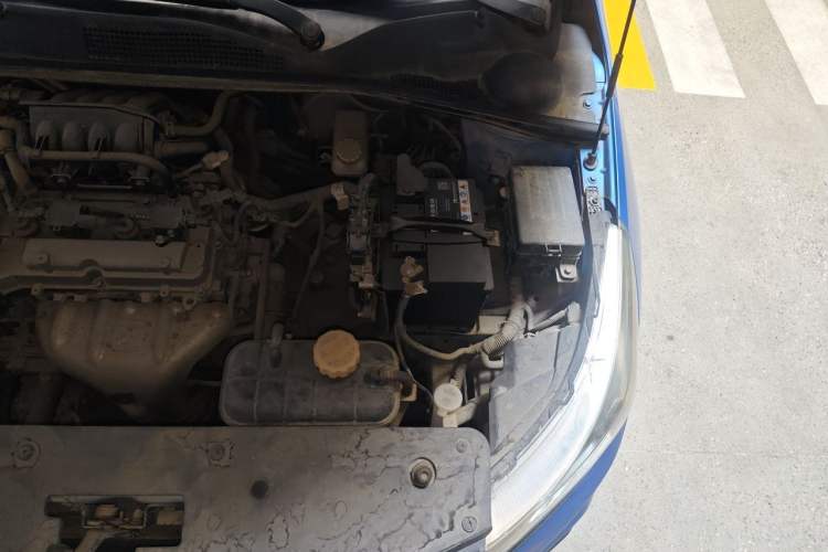 Used Baojun 310 2016 1.2L Manual Luxury Model Engine Bay Left