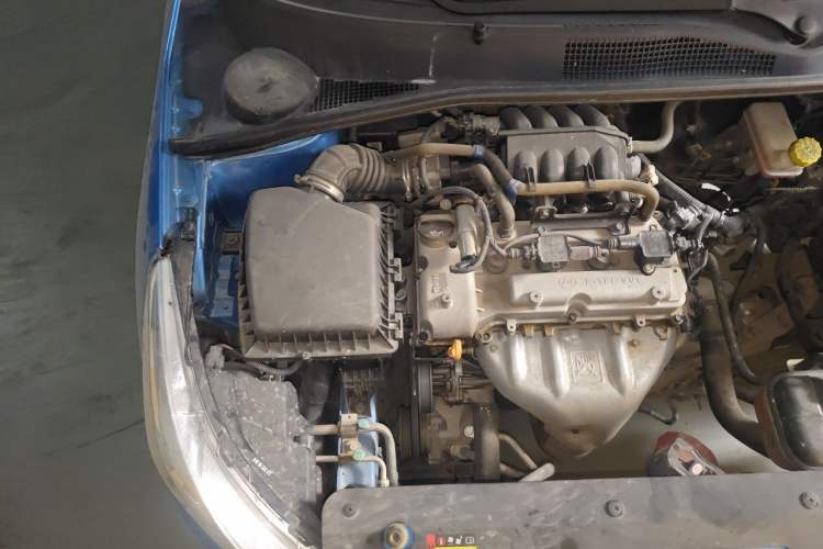Used Baojun 310 2016 1.2L manual Comfort trim level Engine Bay Right