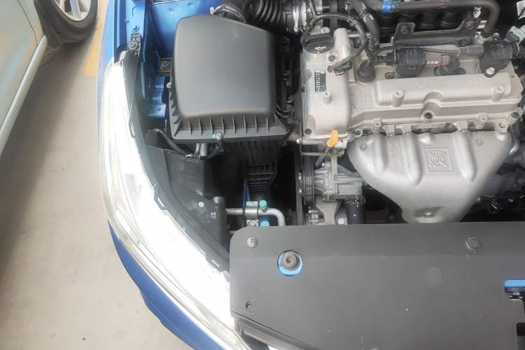 Used Baojun 310 2016 1.2L Manual Luxury Model Engine Bay Right