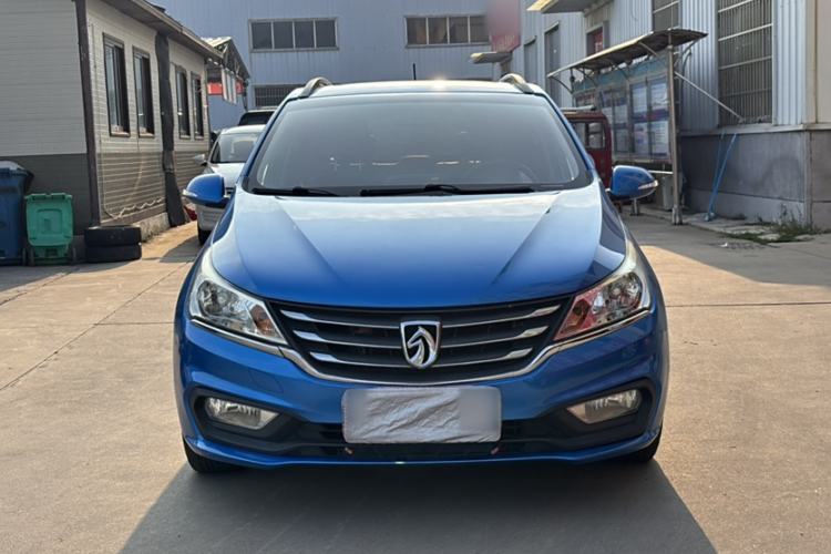 Used Baojun 310 2016 1.2L Manual Luxury Model Exterior 1