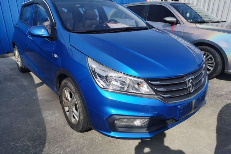 Used Baojun 310 2016 1.2L Manual Fashionable Edition Exterior 2
