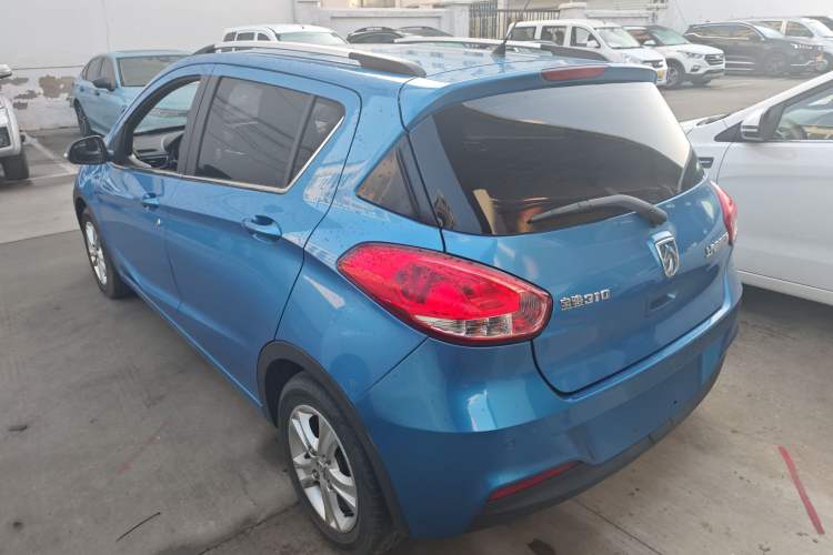 Used Baojun 310 2016 1.2L Manual Luxury Model Exterior 2