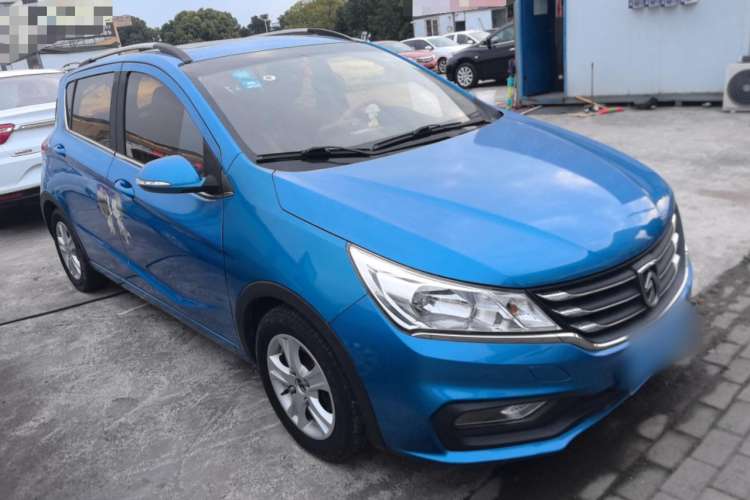 Used Baojun 310 2016 1.2L Manual Luxury Model Exterior 2