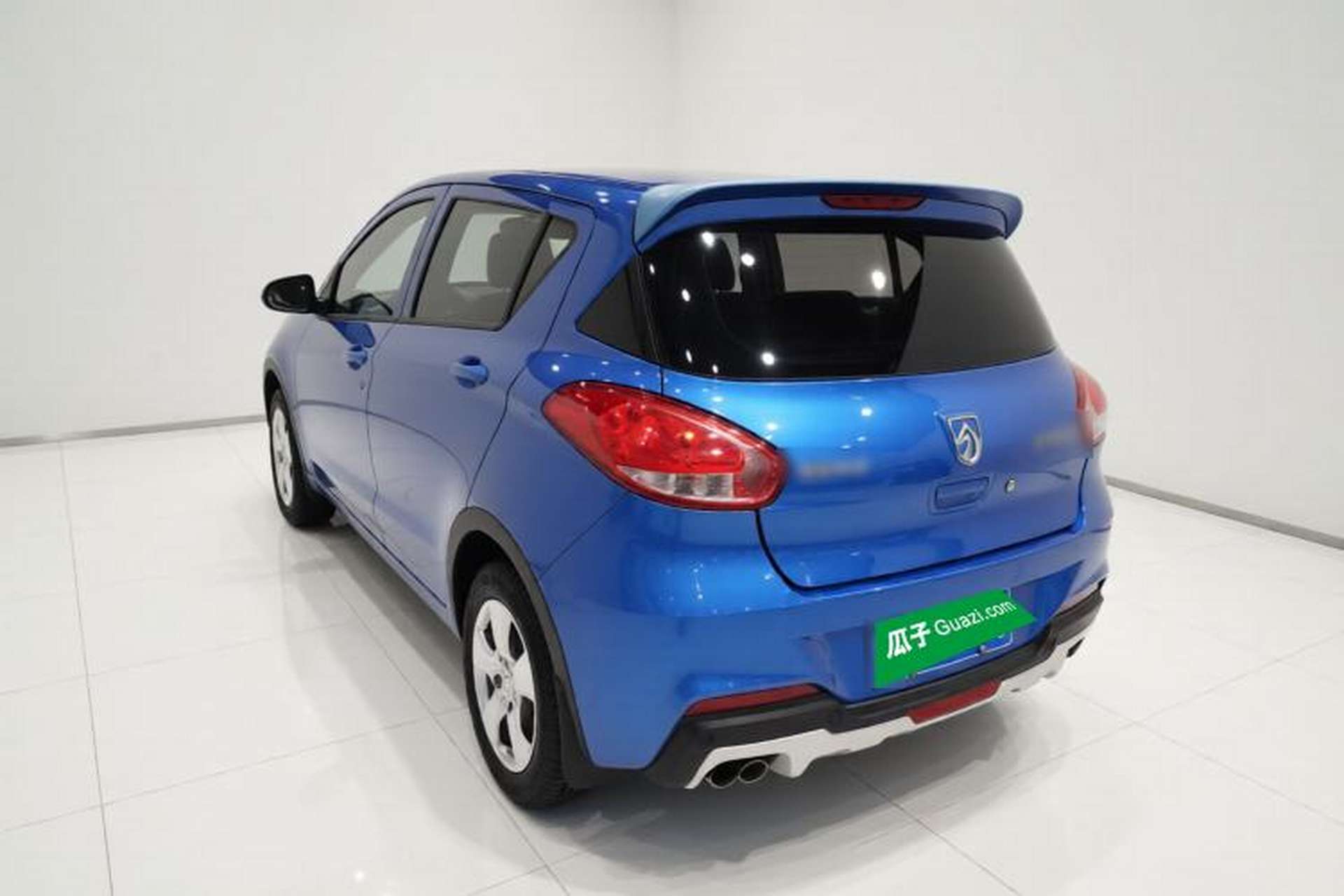 Used Baojun 310 2016 1.2L manual Comfort trim level Exterior 2