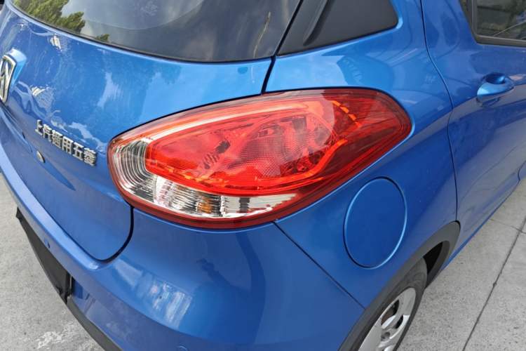 Used Baojun 310 2016 1.2L manual Comfort trim level Exterior 3