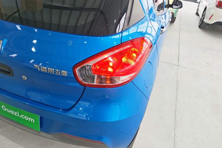 Used Baojun 310 2016 1.2L Manual Value Edition Exterior 3