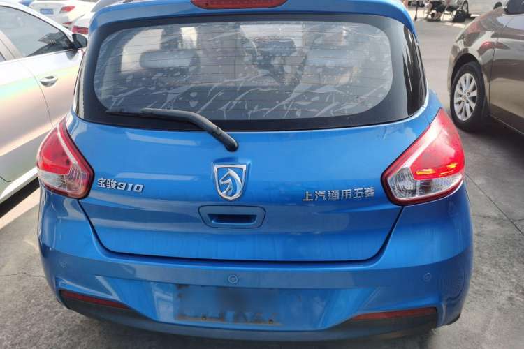 Used Baojun 310 2016 1.2L Manual Fashionable Edition Exterior 4