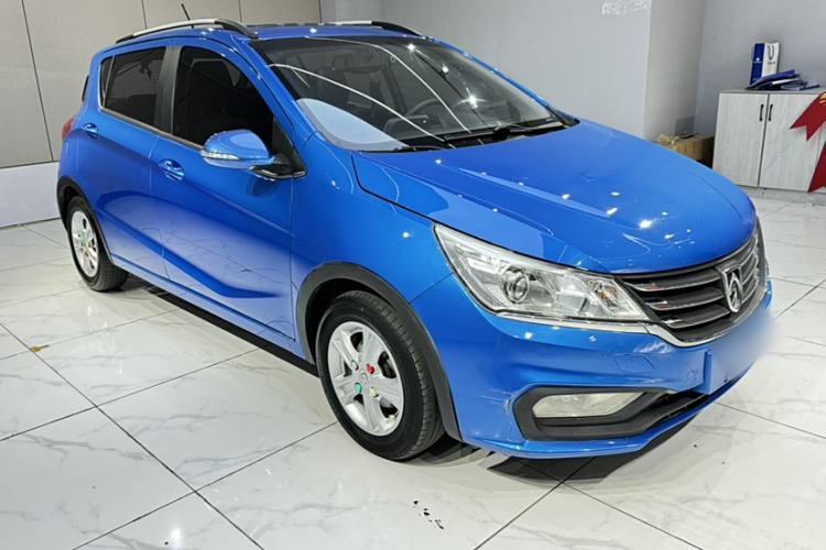 Used Baojun 310 2016 1.2L Manual Luxury Model Exterior 5