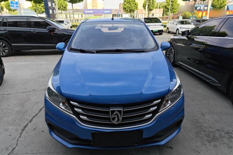 Used Baojun 310 2016 1.2L manual Comfort trim level Front