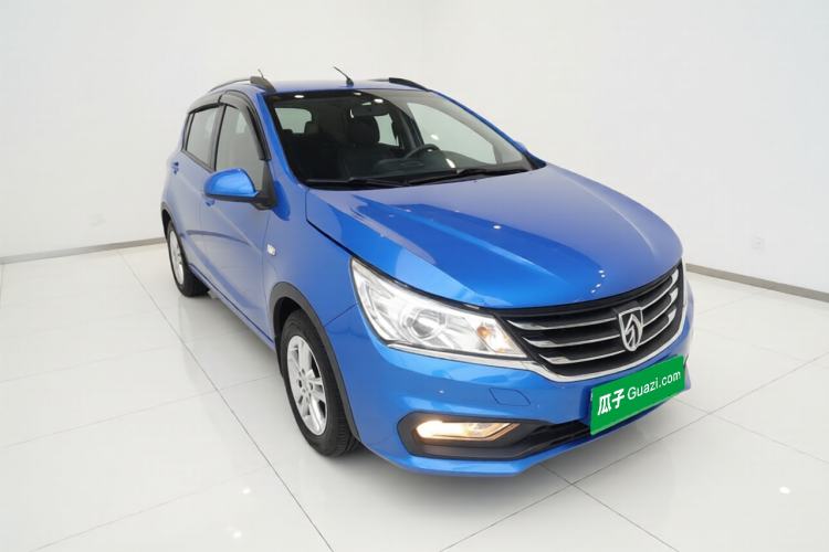 Used Baojun 310 2016 1.2L Manual Fashionable Edition Front Right 45 Deg