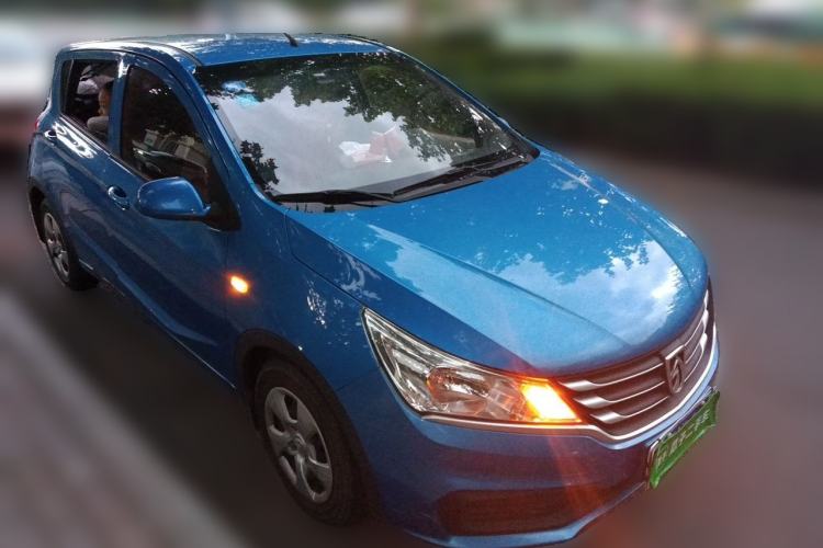 Used Baojun 310 2016 1.2L manual Comfort trim level Front Right 45 Deg