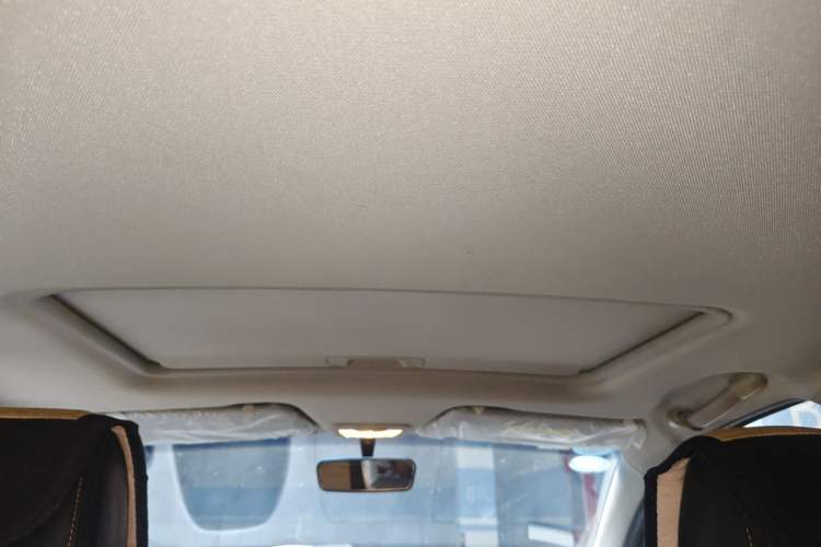 Used Baojun 310 2016 1.2L Manual Luxury Model Headliner