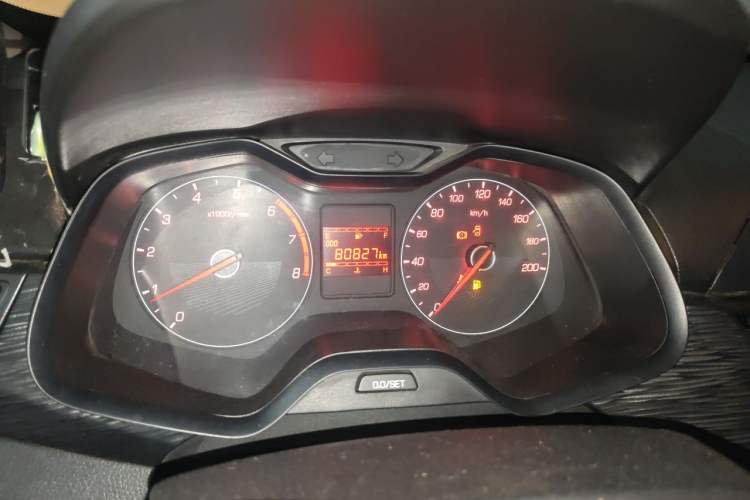 Used Baojun 310 2016 1.2L manual Comfort trim level Instrument Cluster
