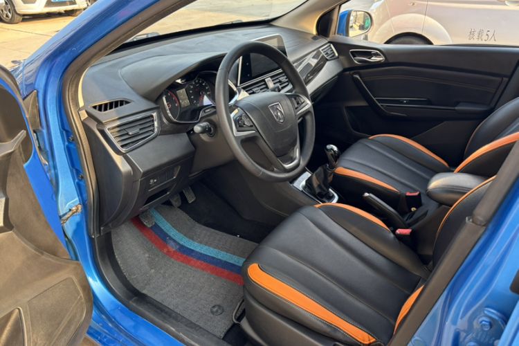 Used Baojun 310 2016 1.2L Manual Luxury Model Interior 2