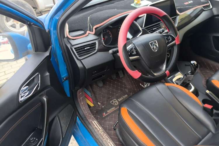 Used Baojun 310 2016 1.2L Manual Luxury Model Interior 2
