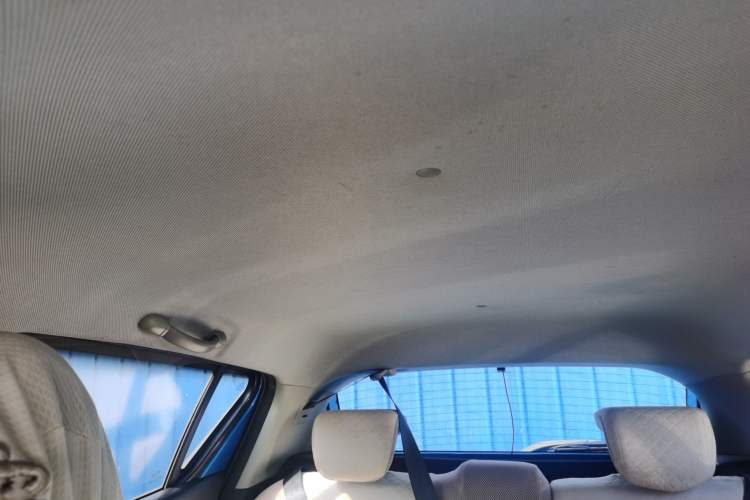 Used Baojun 310 2016 1.2L Manual Fashionable Edition Interior 5