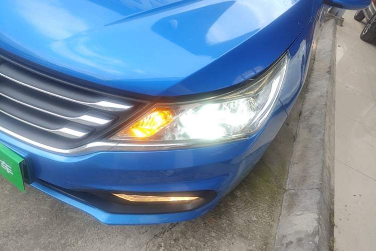 Used Baojun 310 2016 1.2L Manual Fashionable Edition Left Front Headlight