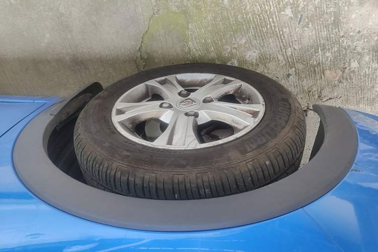 Used Baojun 310 2016 1.2L Manual Fashionable Edition Left Front Wheel Hub