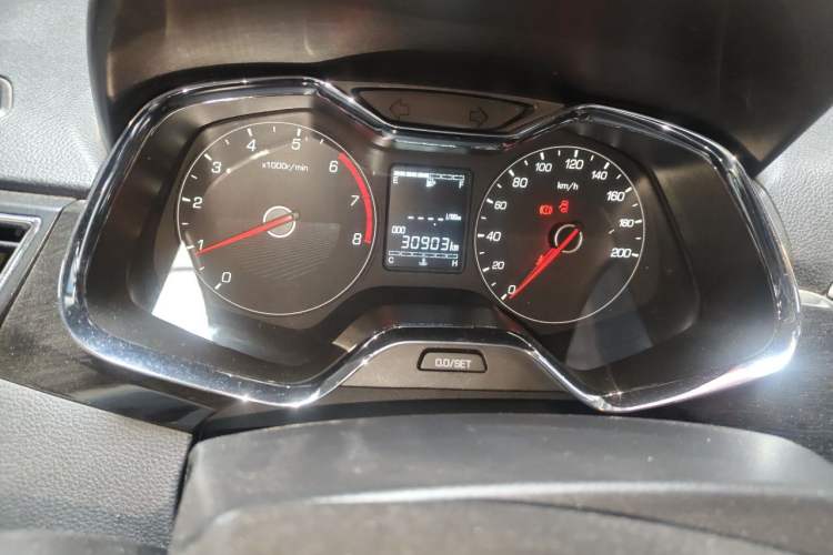 Used Baojun 310 2016 1.2L Manual Luxury Model Odometer Close Up