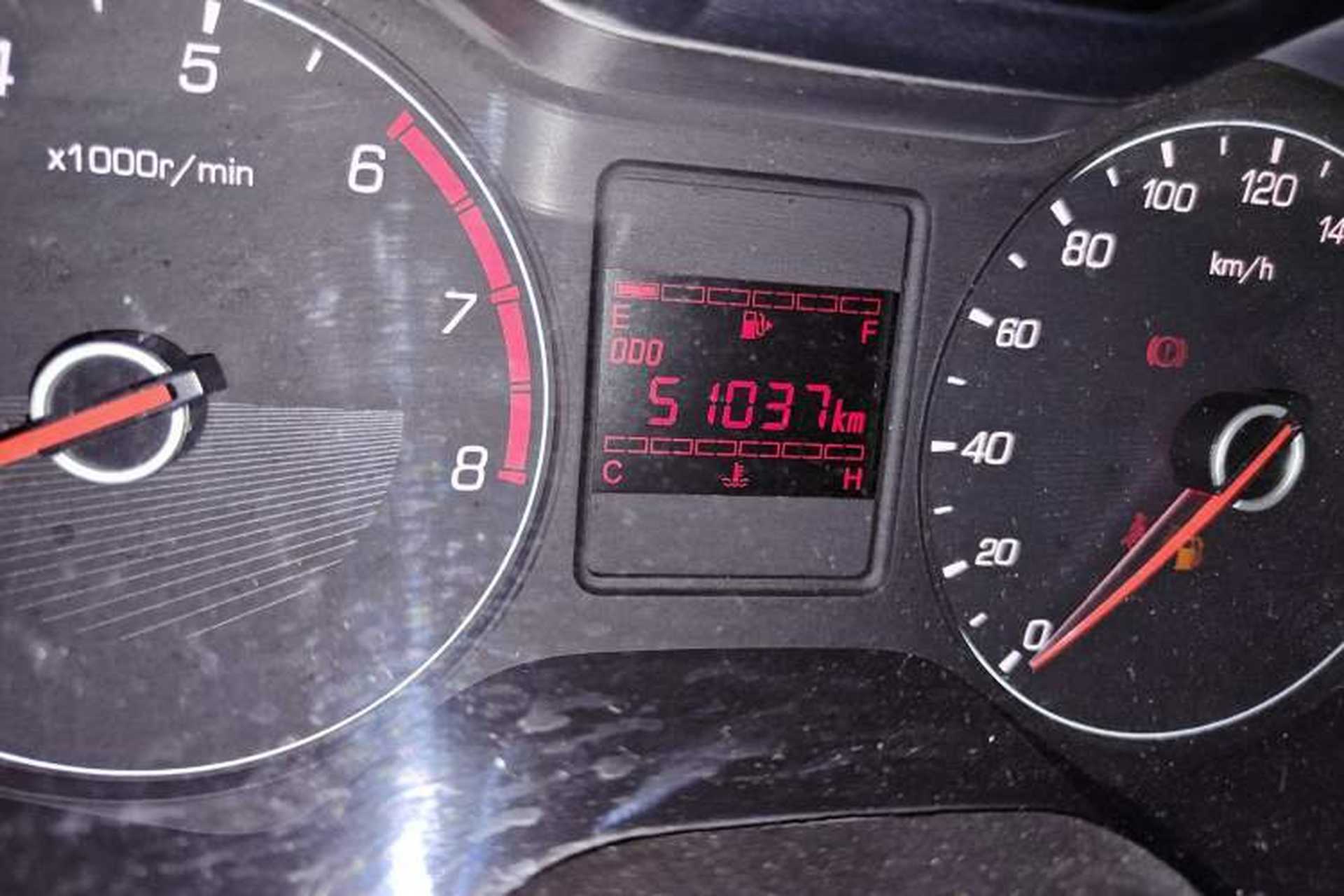Used Baojun 310 2016 1.2L Manual Value Edition Odometer Close Up