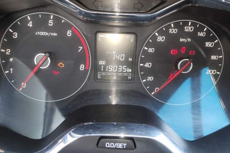 Used Baojun 310 2016 1.2L Manual Luxury Model Odometer Close Up