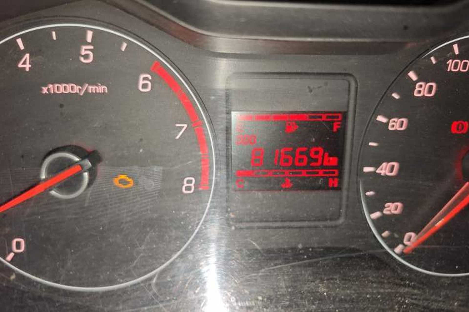 Used Baojun 310 2016 1.2L Manual Value Edition Odometer Close Up