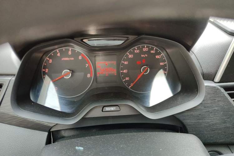 Used Baojun 310 2016 1.2L Manual Value Edition Odometer Close Up