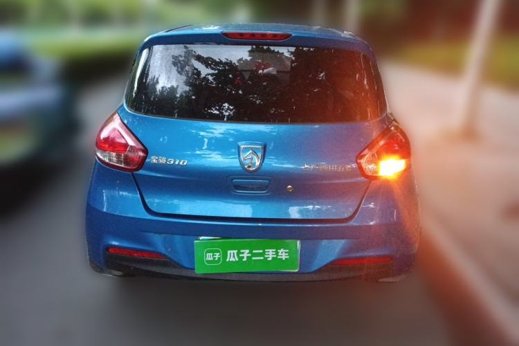 Used Baojun 310 2016 1.2L manual Comfort trim level Rear