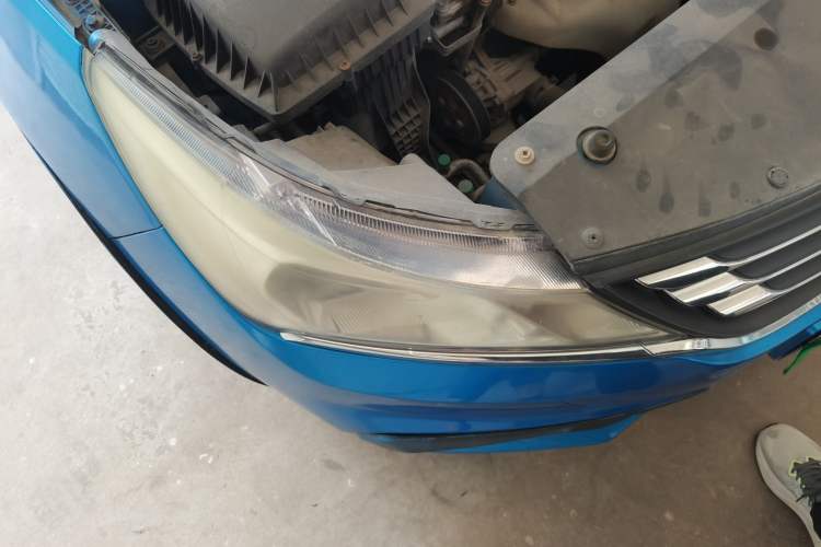 Used Baojun 310 2016 1.2L Manual Luxury Model Right Front Headlight