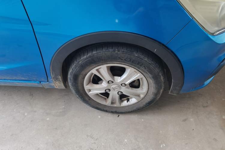 Used Baojun 310 2016 1.2L Manual Luxury Model Right Front Wheel Hub