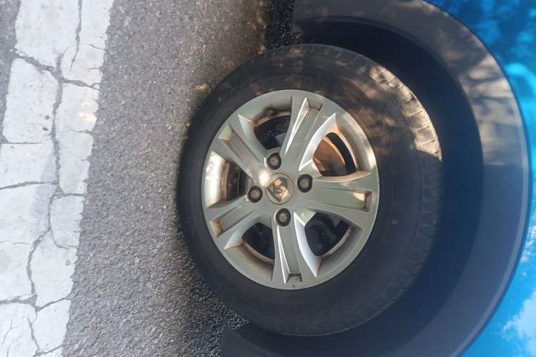 Used Baojun 310 2016 1.2L Manual Fashionable Edition Right Front Wheel Hub