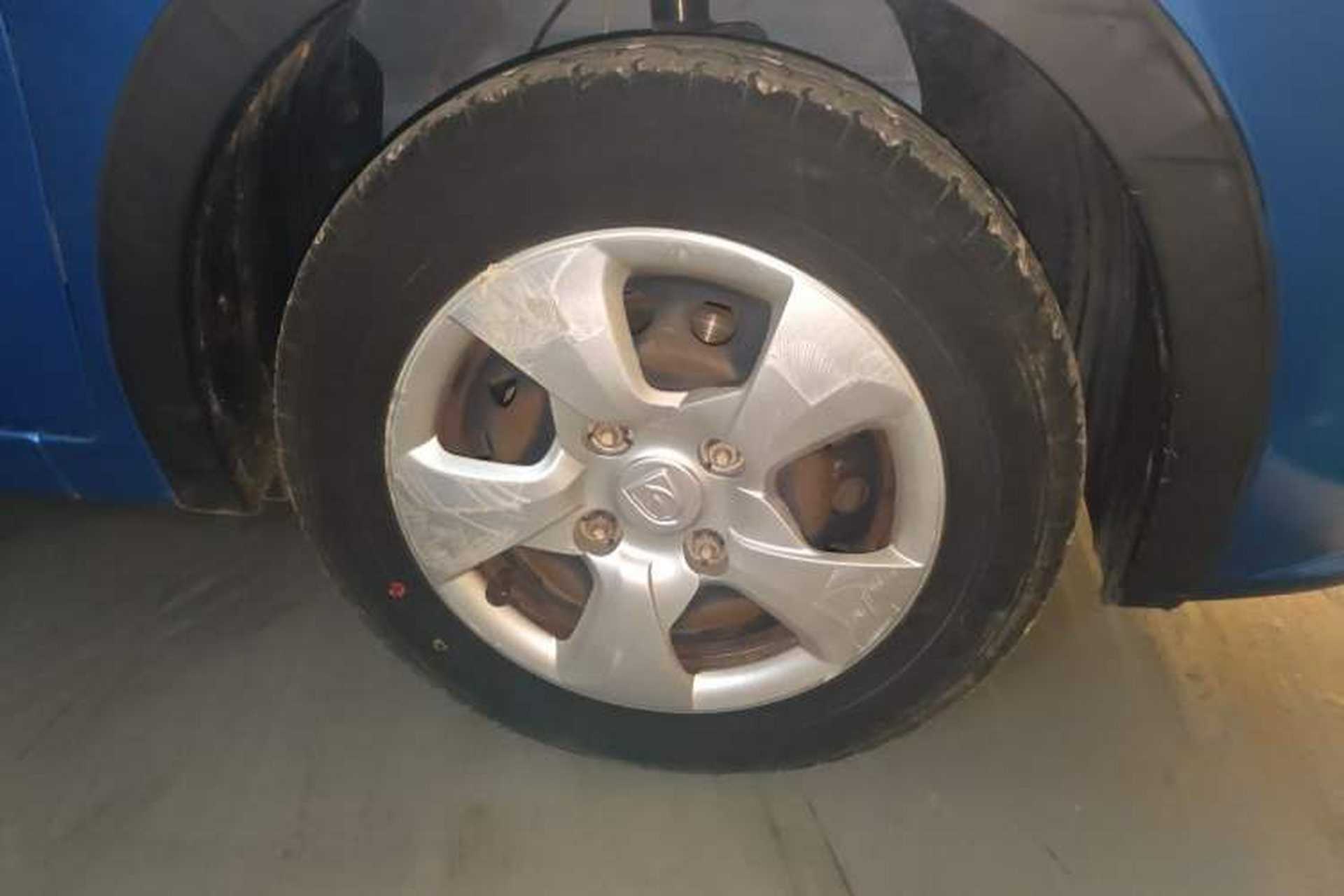 Used Baojun 310 2016 1.2L manual Comfort trim level Right Front Wheel Hub