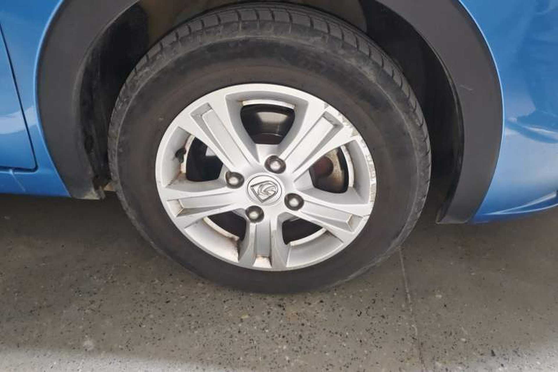 Used Baojun 310 2016 1.2L Manual Luxury Model Right Front Wheel Hub