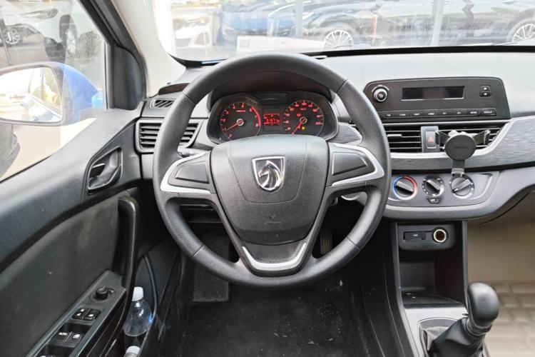 Used Baojun 310 2016 1.2L manual Comfort trim level Steering Wheel