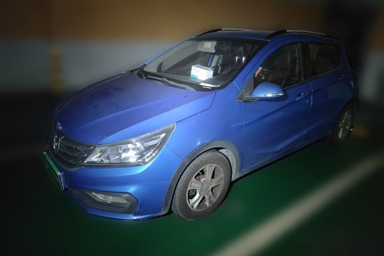 Baojun 310 2016 1.2L Manual Luxury Model с пробегом Guazi used car, China used car export, Used car for sale, Used cars, Cheapest cars for sale