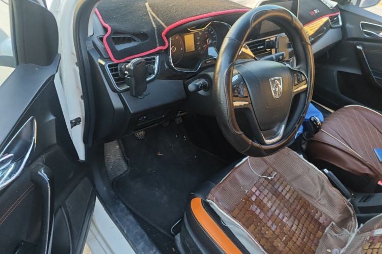 Used Baojun 310 2016 1.2L Manual Luxury Model Driver Seat