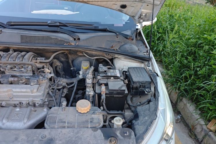Used Baojun 310 2016 1.2L Manual Luxury Model Engine Bay Left
