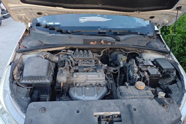Used Baojun 310 2016 1.2L Manual Luxury Model Engine Bay