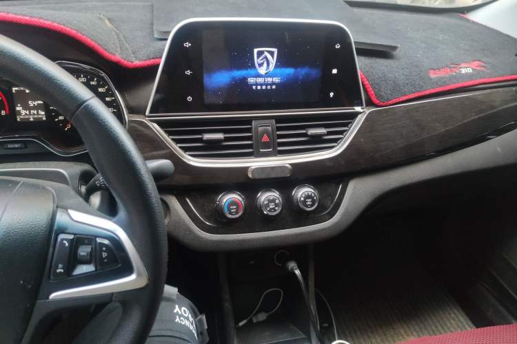 Used Baojun 310 2016 1.2L Manual Luxury Model Audio And AC Panel