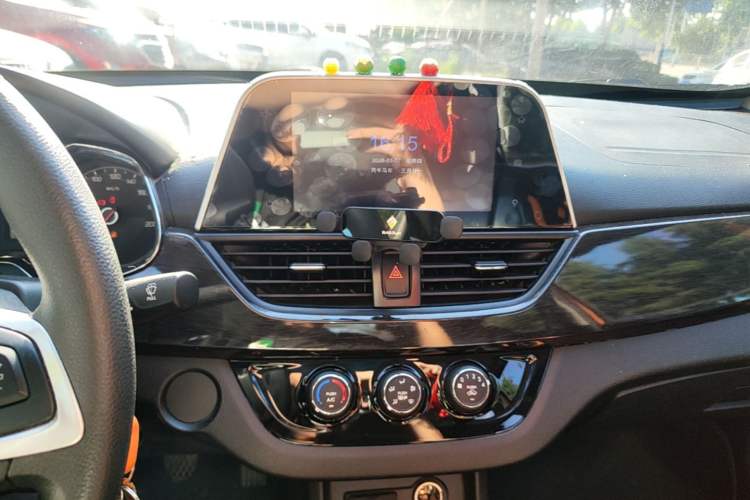 Used Baojun 310 2016 1.2L Manual Luxury Model Audio And AC Panel