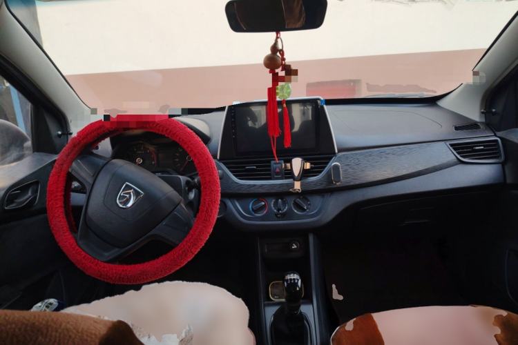 Used Baojun 310 2016 1.2L Manual Value Edition Center Console