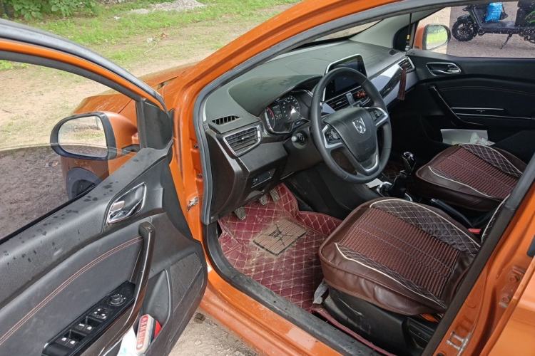 Used Baojun 310 2016 1.2L Manual Luxury Model Driver Seat